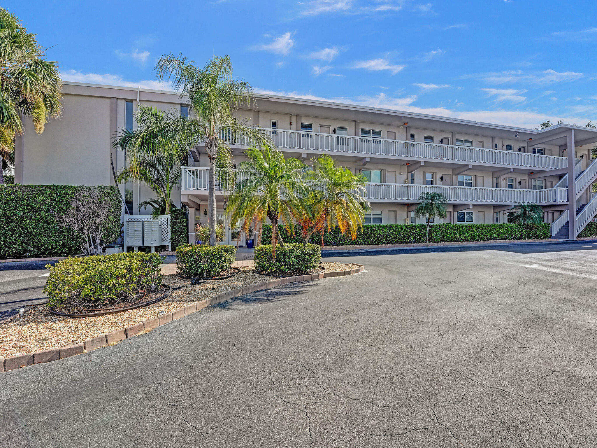 ISLAND TOWERS INC CONDO - Residential