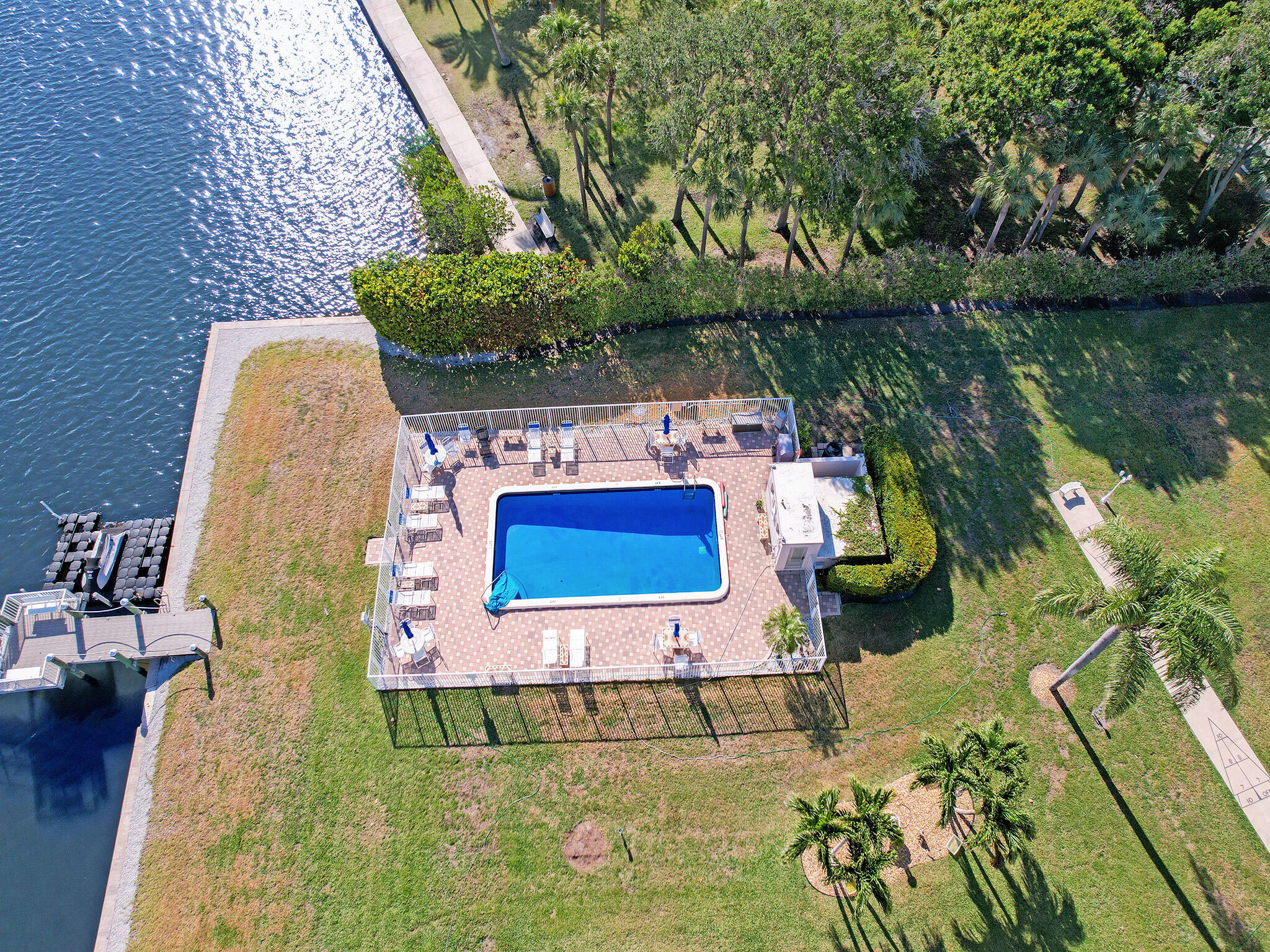 ISLAND TOWERS INC CONDO - Residential