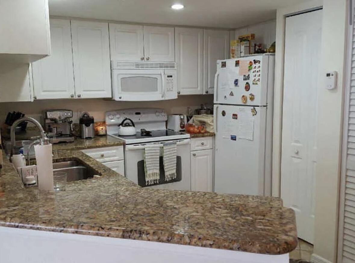 GRAND VIEW AT CRESTWOOD CONDO - Residential Lease