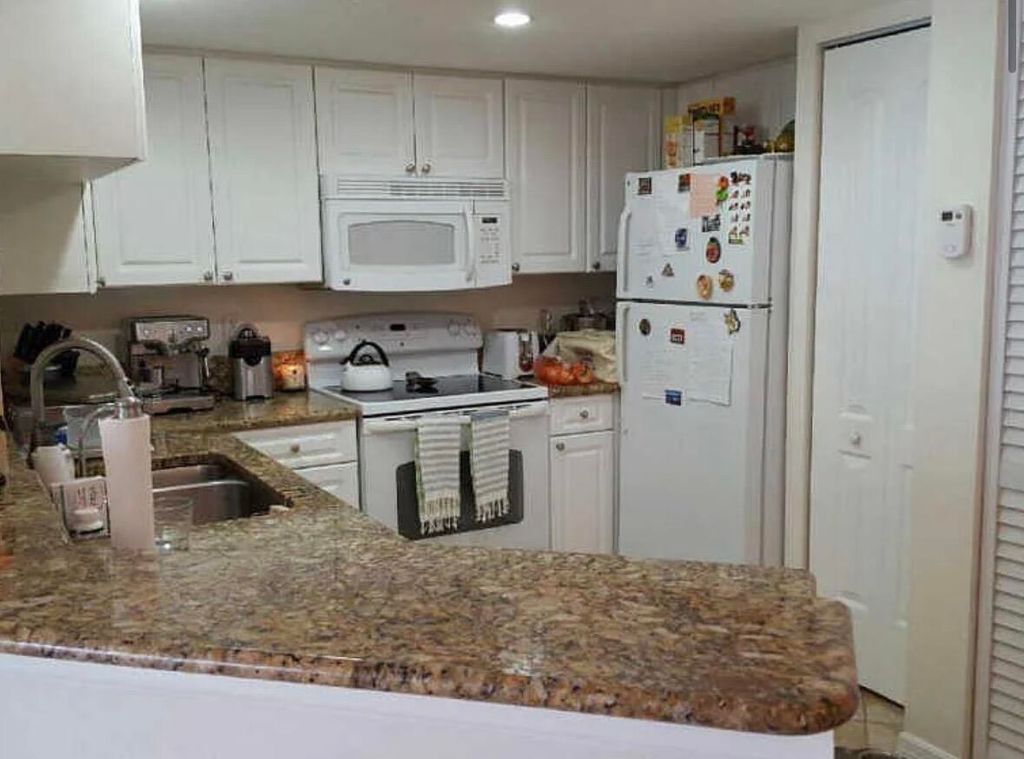 Photo of 500 Crestwood Court N #517, Royal Palm Beach, FL 33411 (MLS # B26002761)