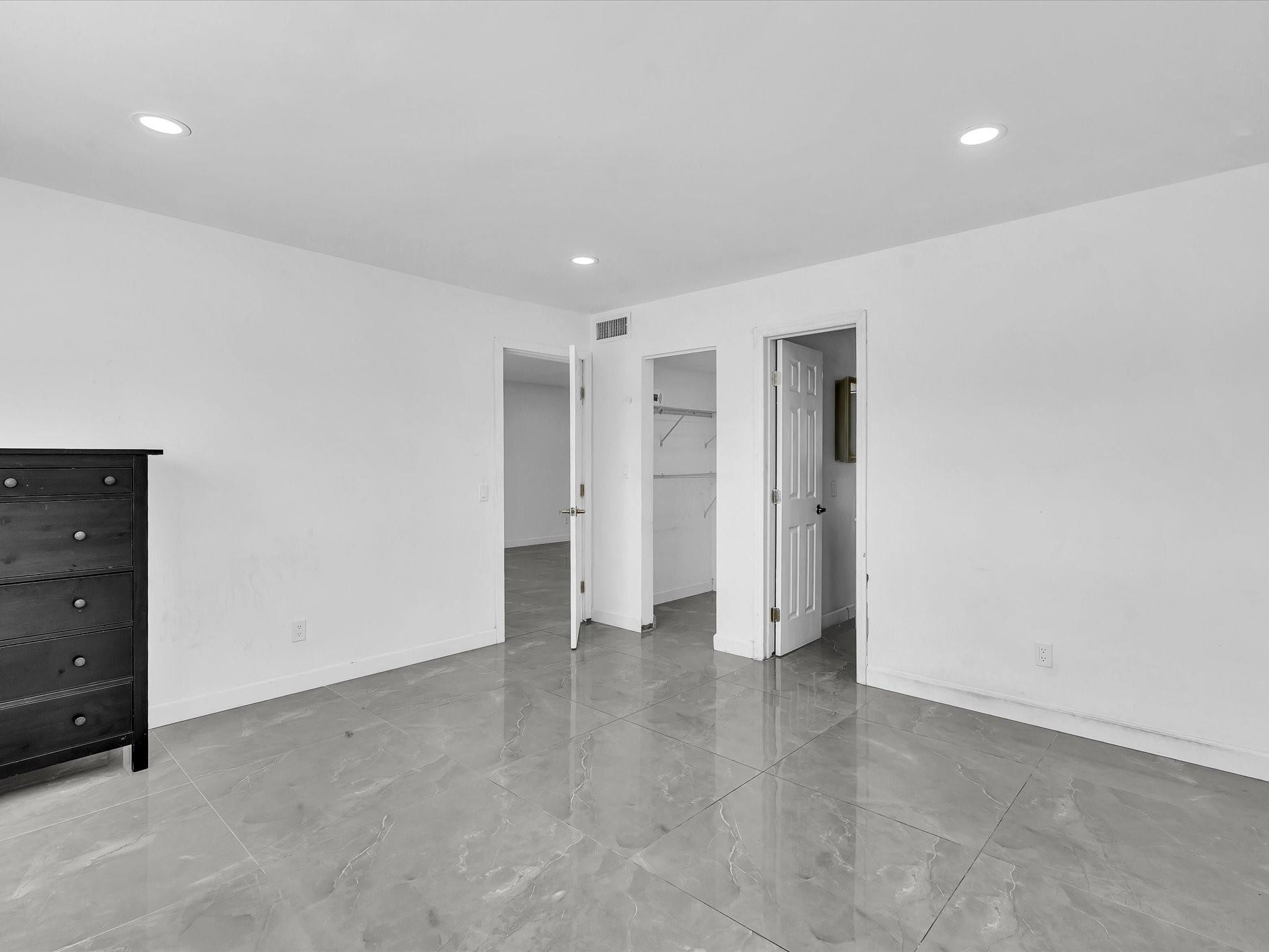 ARROWHEAD CONDO NO. II - Residential