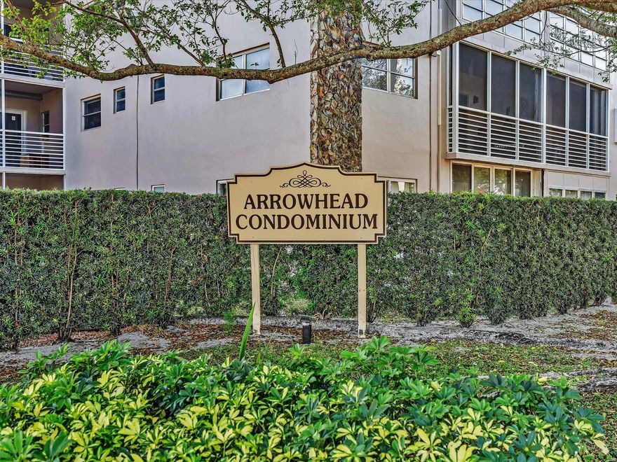 Rarely available 2/2 first-floor unit with stunning water views! This turn-key home boasts a super modern kitchen, brand-new flooring, and a spacious, light-filled layout. Experience peaceful and serene living in a prime Davie location near NSU and shopping. Meticulously clean and ready for its new owner. Modern luxury meets ultimate convenience