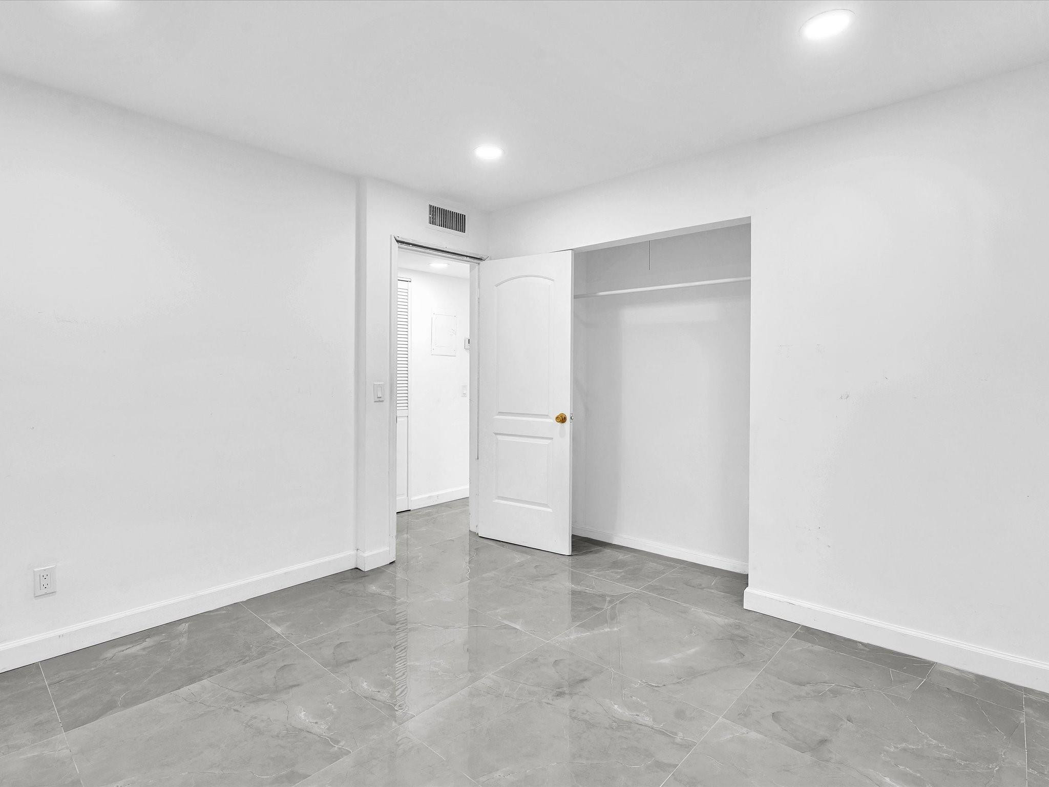 ARROWHEAD CONDO NO. II - Residential