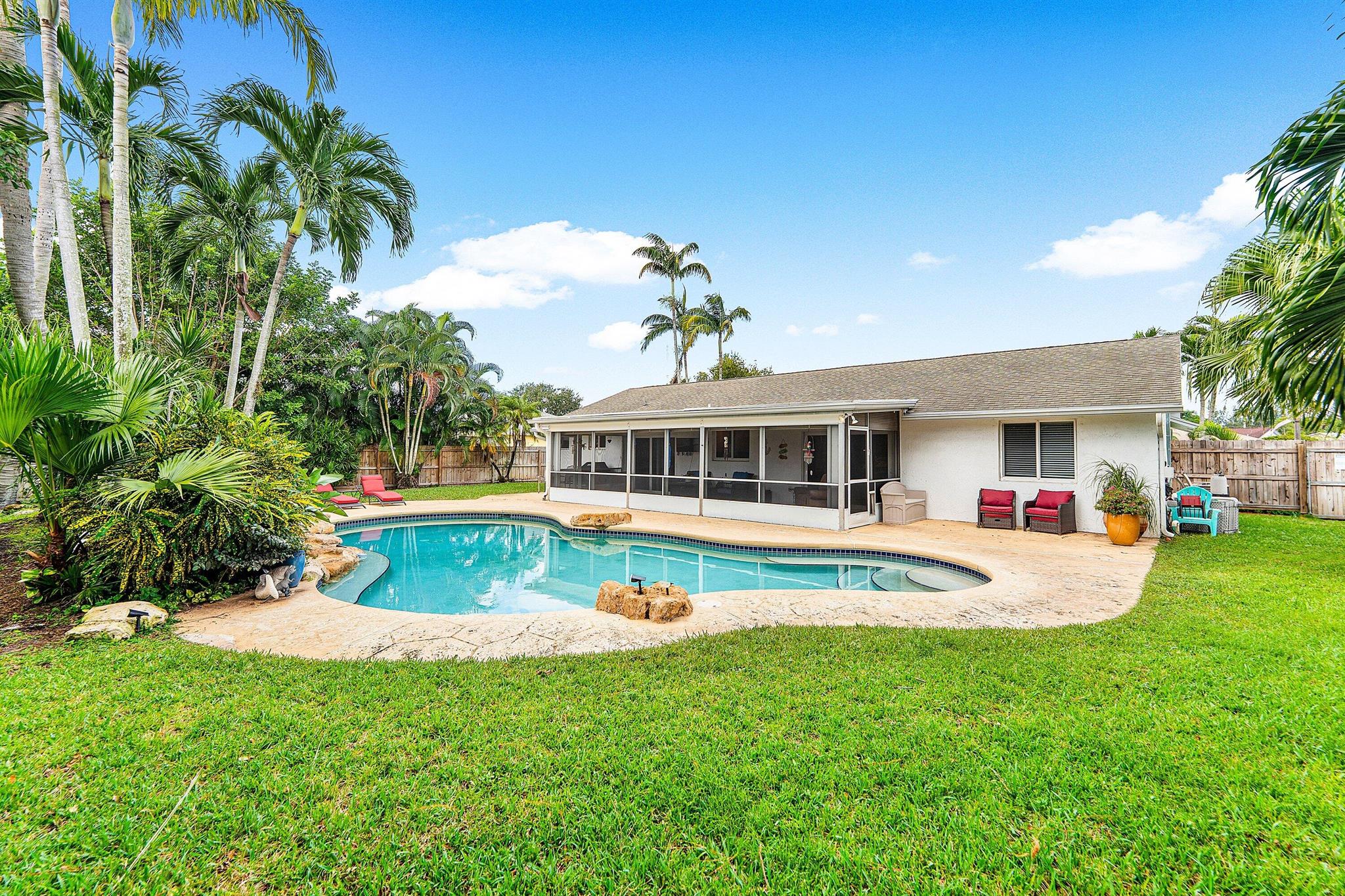 EASTWOOD OF WELLINGTON - Residential