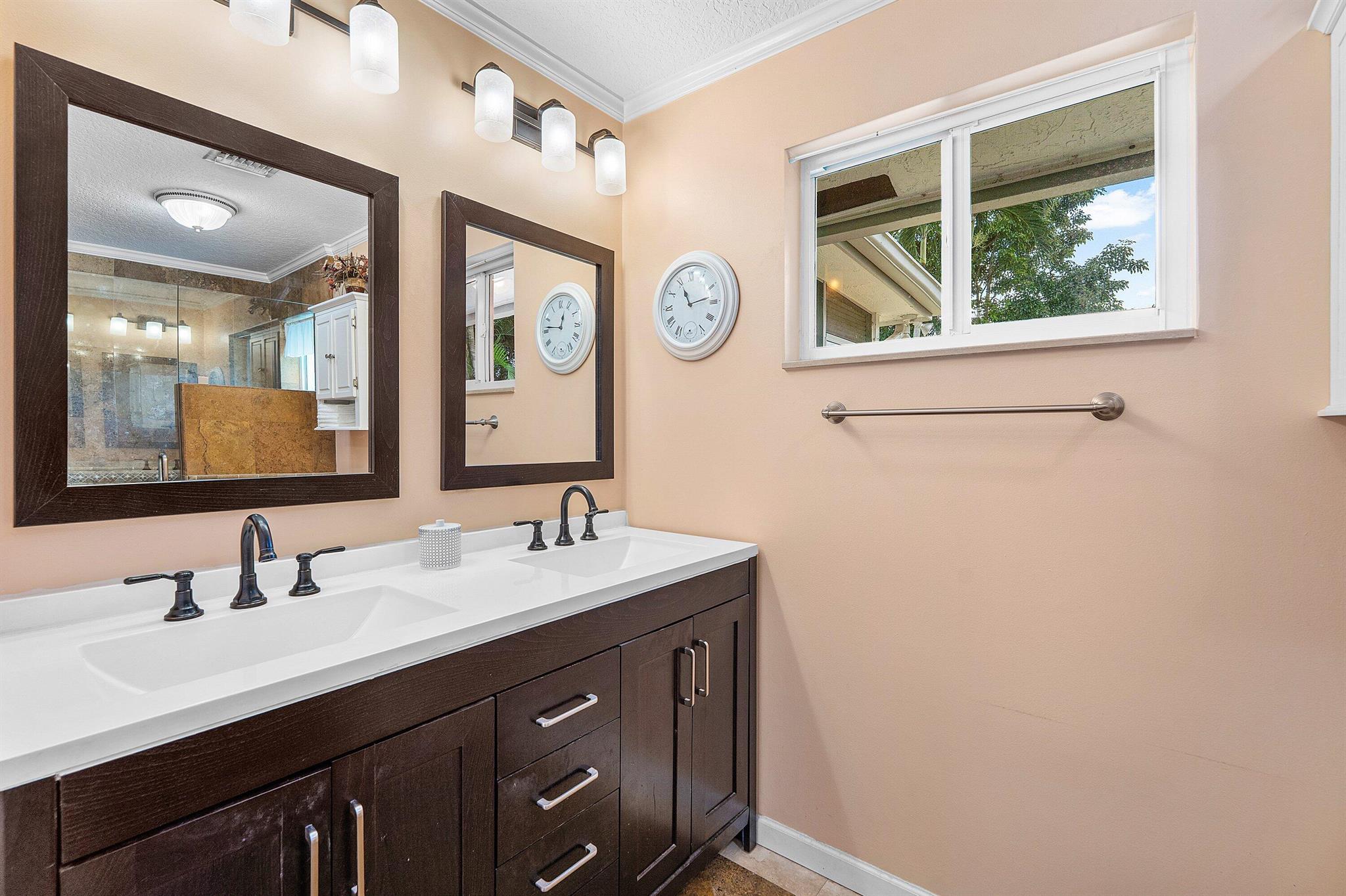 EASTWOOD OF WELLINGTON - Residential