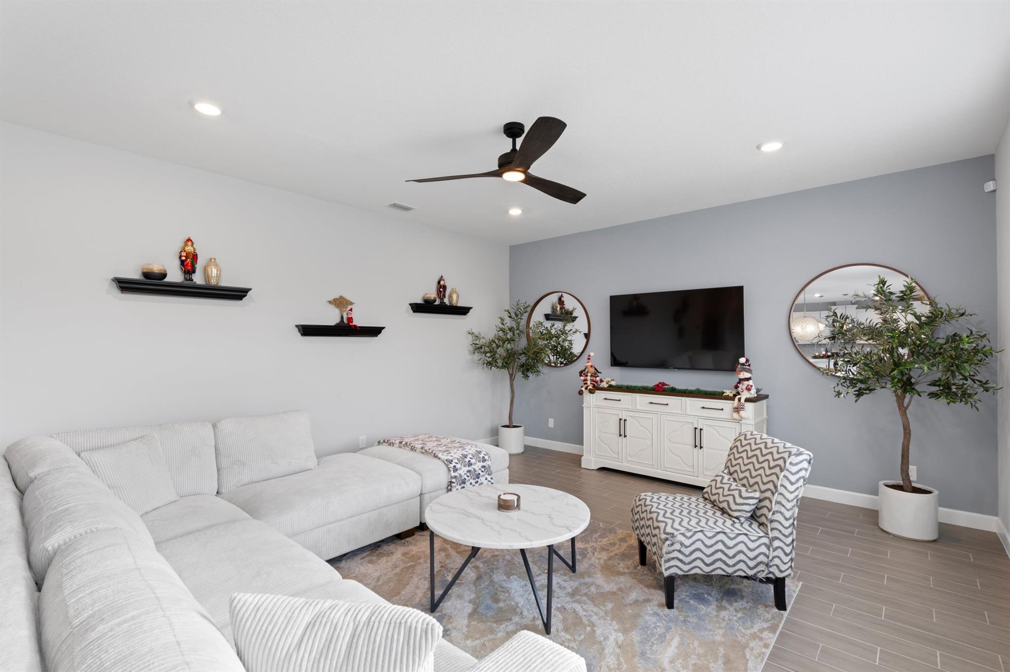 1225 Sterling Pine Place