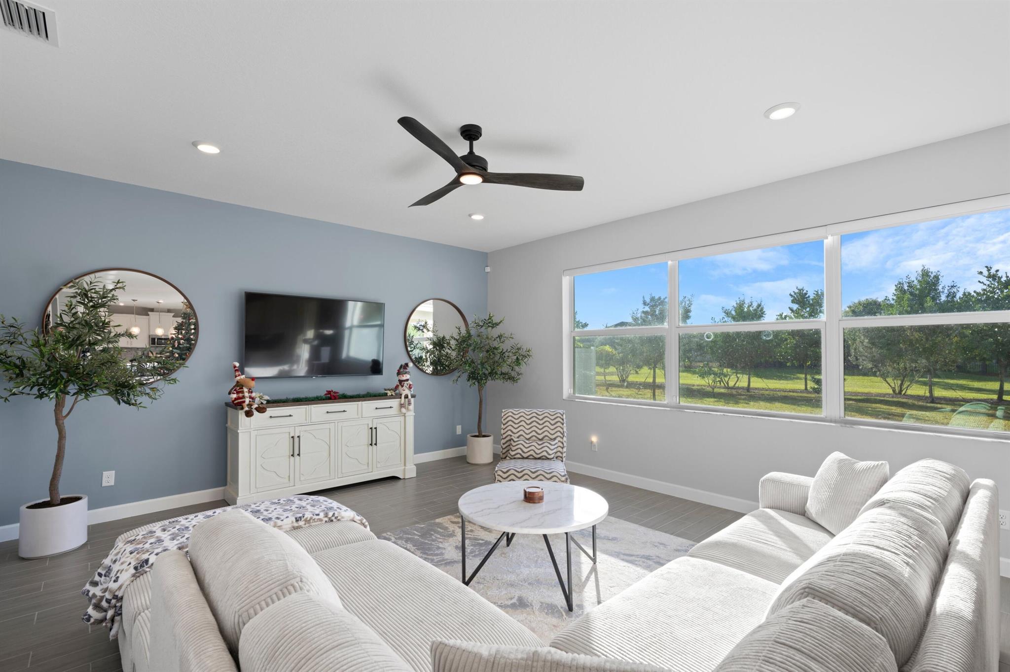 1225 Sterling Pine Place