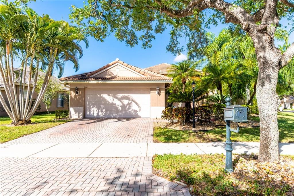 Parkland Isles - Residential