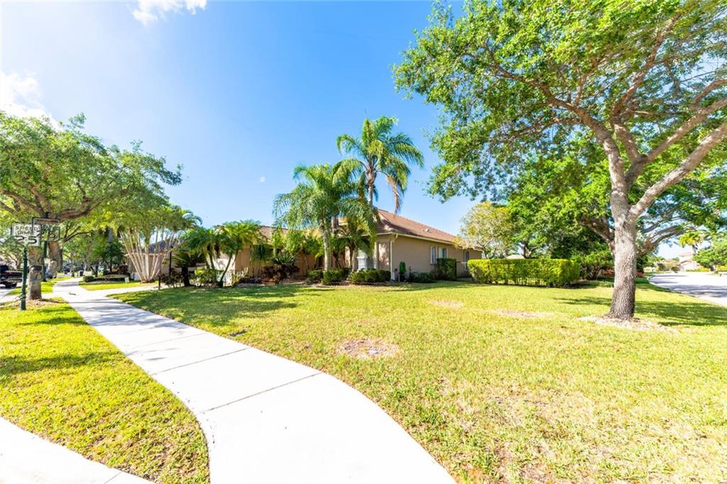 Parkland Isles - Residential