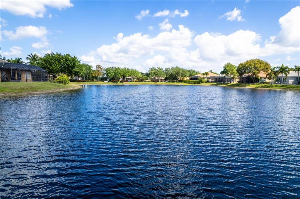 Parkland Isles - Residential
