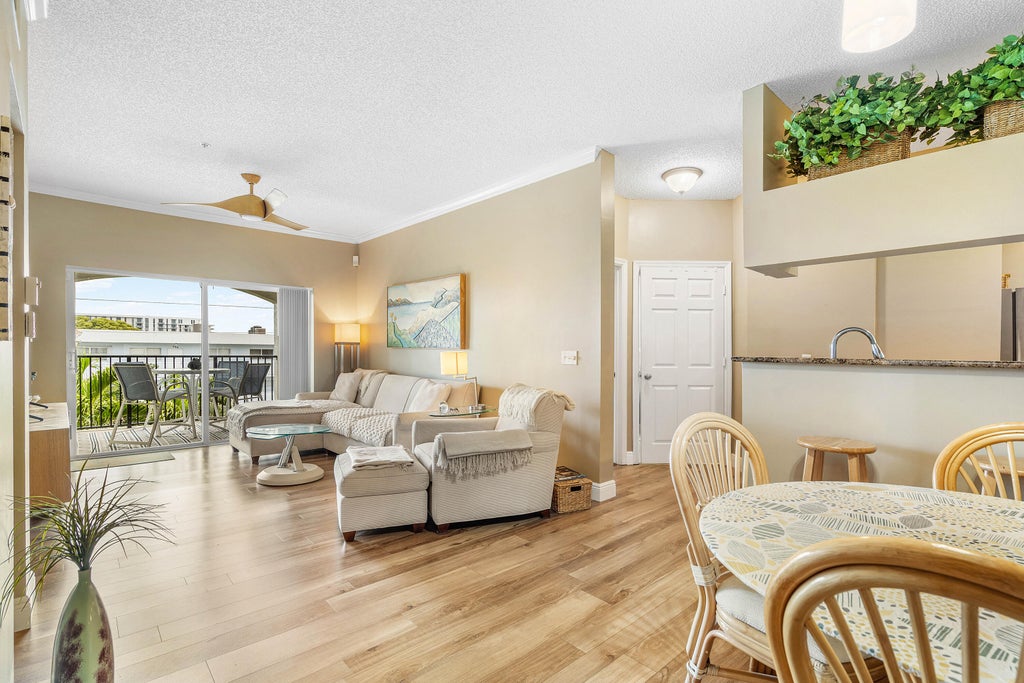 Photo of 4411 TUSCANY Way #4411, Boynton Beach, FL 33435 (MLS # B26066796)