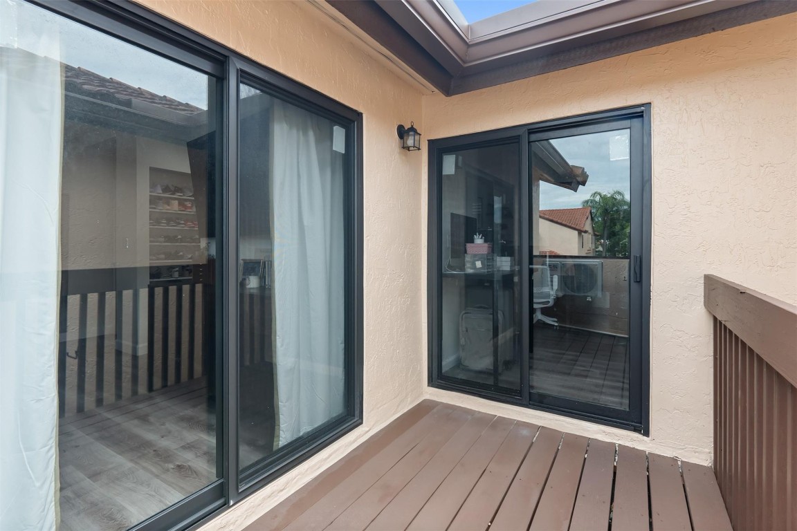 HOST CROSSINGS - Residential