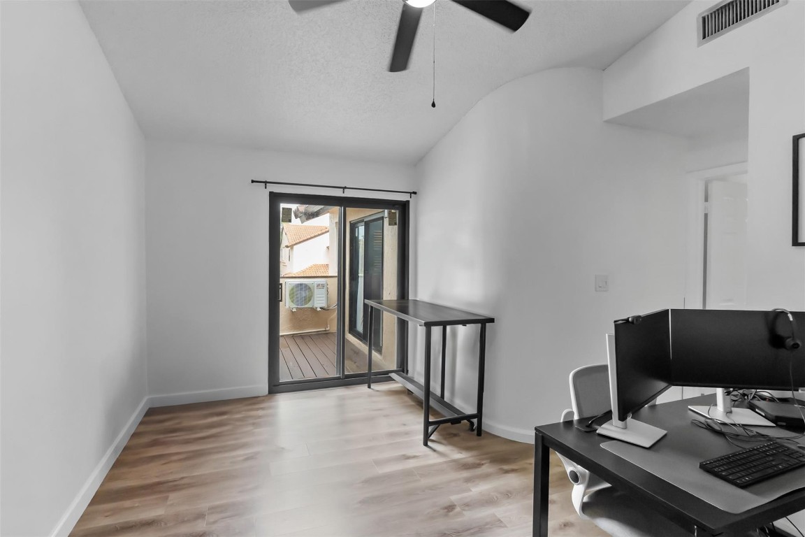 HOST CROSSINGS - Residential