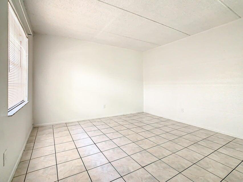 Palm Gardens Condo - Residential Income