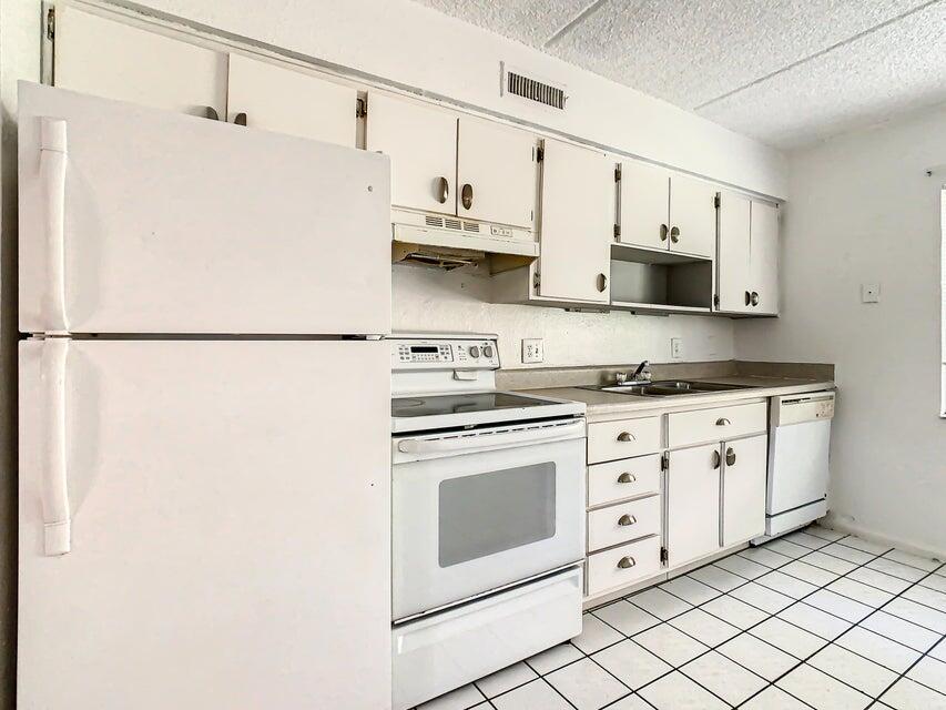 Palm Gardens Condo - Residential Income