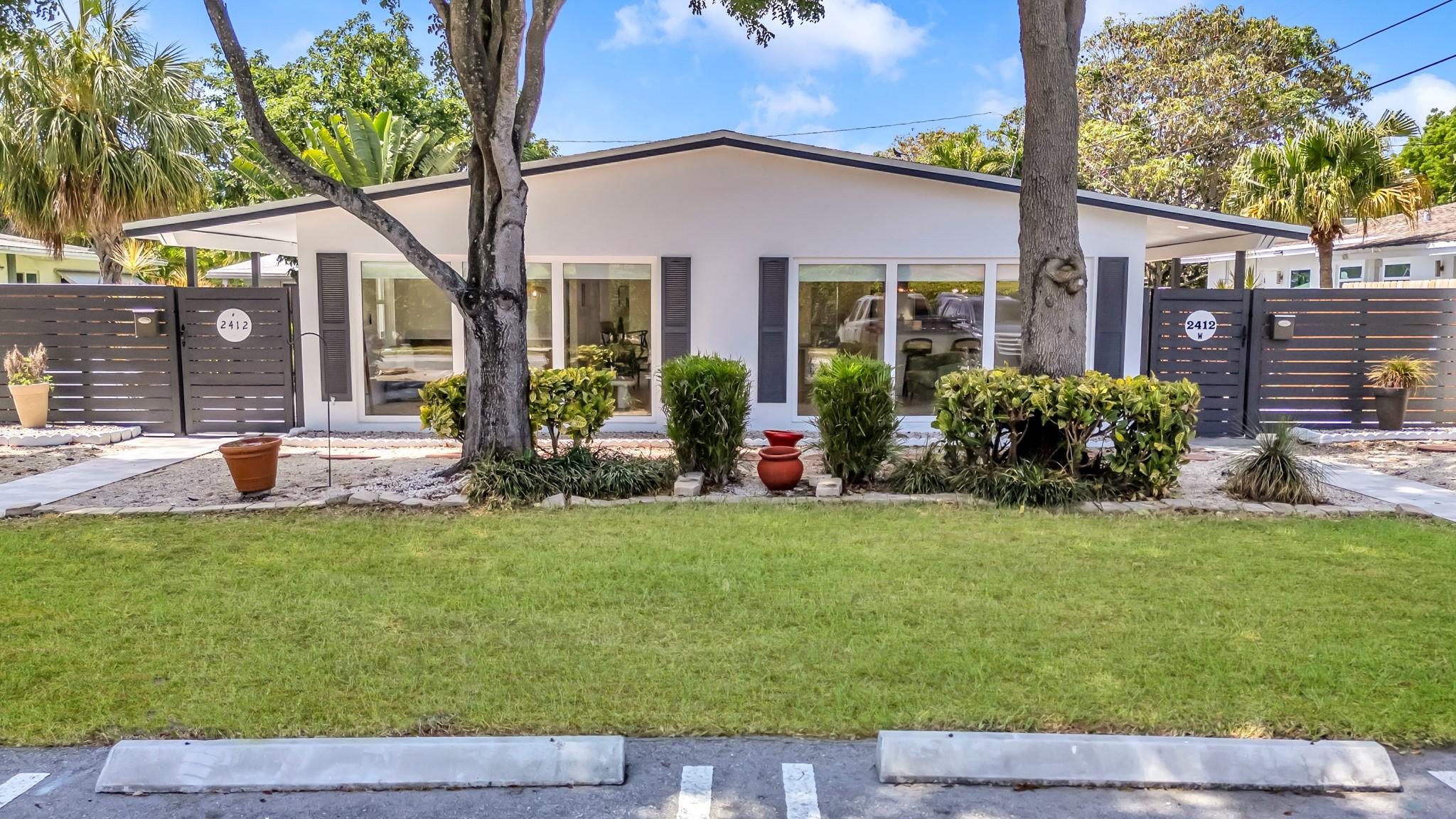 Annual &/or minimum 6 Months.
Turnkey 1-Bedroom, 1-Bathroom East of Pompano
Step right in and make yourself at home! This tastefully updated and fully renovated 1-bedroom, 1-bathroom duplex is ready for immediate move-in. With modern finishes throughout, it’s truly a bring-your-toothbrush situation.
Situated in a prime location east of Pompano, this home offers a spacious backyard and side yard, perfect for outdoor relaxation or entertaining. Plus, you'll enjoy plenty of parking space for added convenience. Water is included in the rent, making this a hassle-free living option.
Don't miss out on this move-in-ready gem—schedule your tour today!
+ Shared Washer & Dryer with other side.