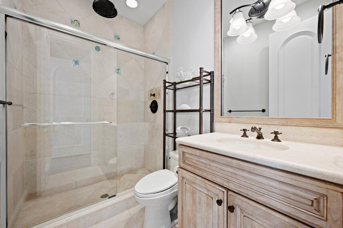 ADMIRALS COVE PAR C - Residential