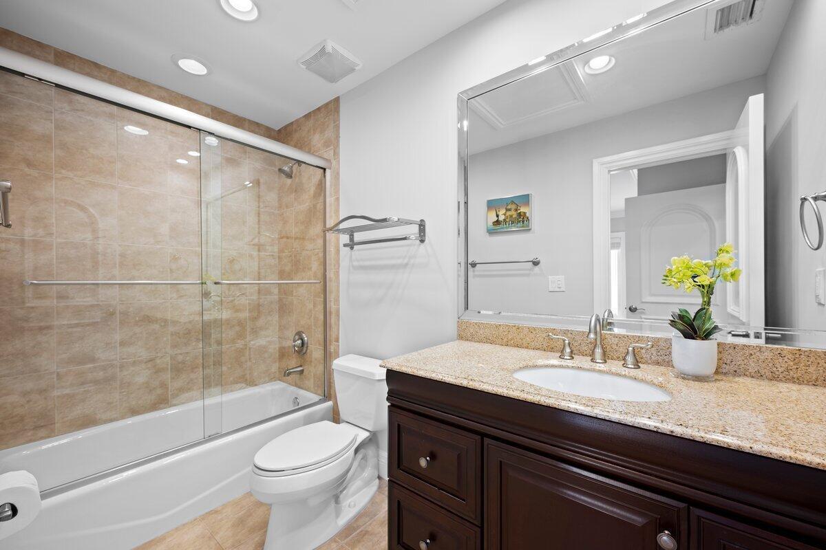 ADMIRALS COVE PAR C - Residential