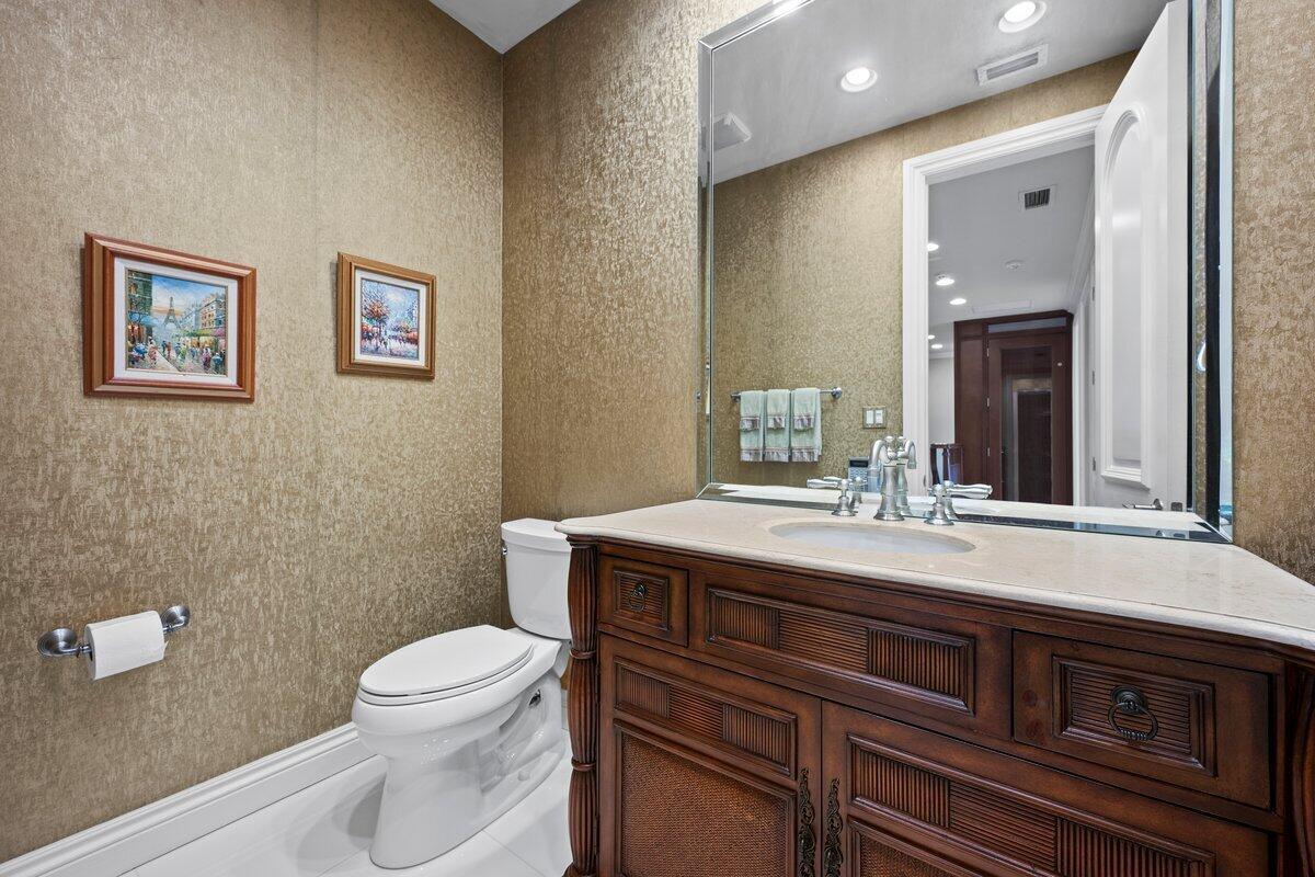 ADMIRALS COVE PAR C - Residential