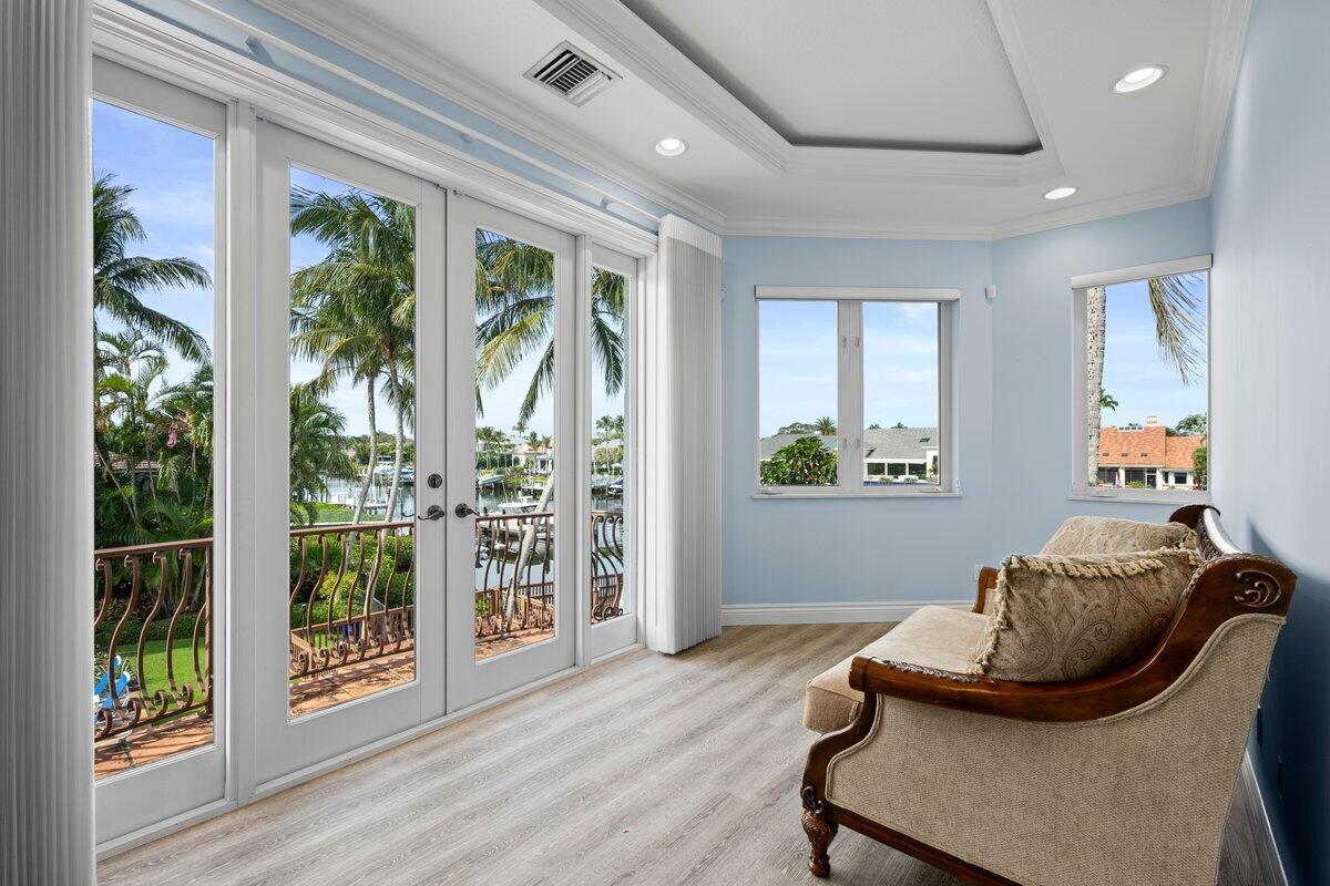 ADMIRALS COVE PAR C - Residential
