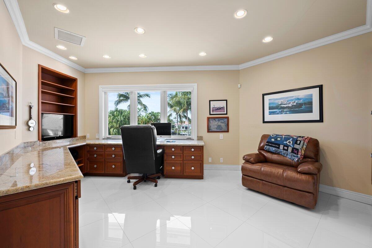 ADMIRALS COVE PAR C - Residential