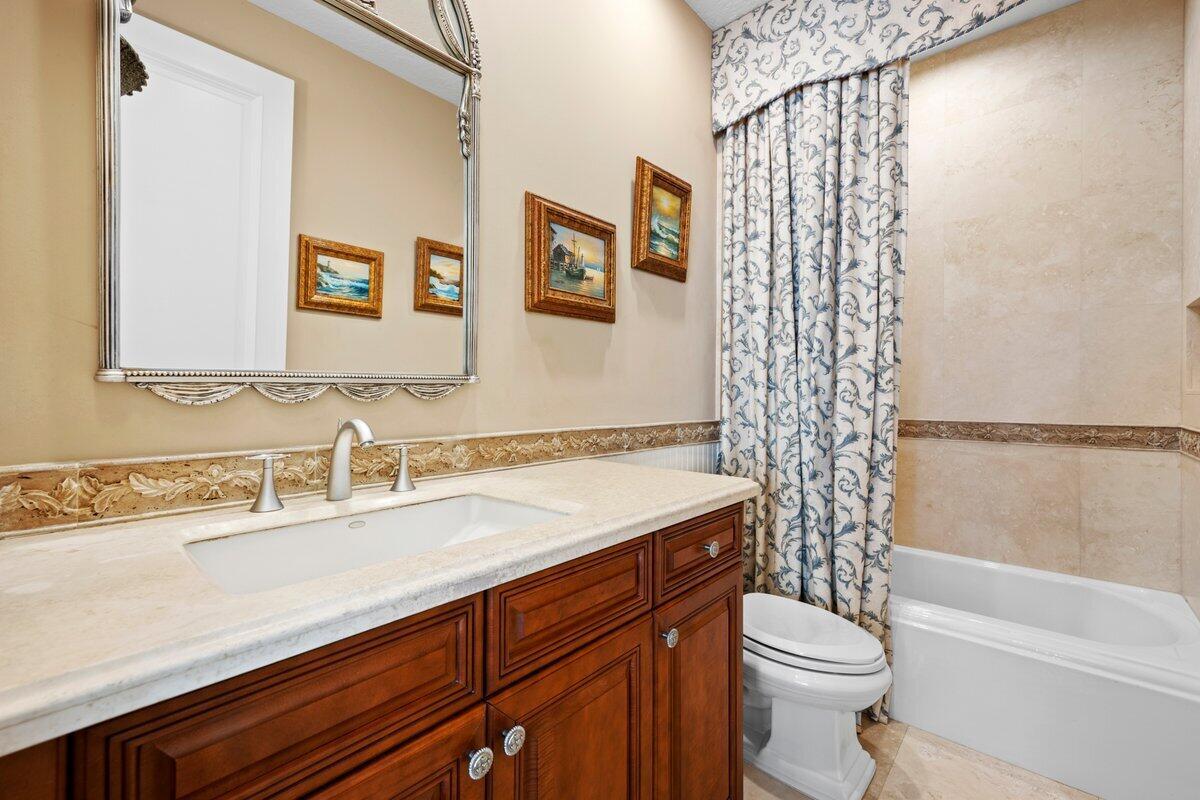 ADMIRALS COVE PAR C - Residential