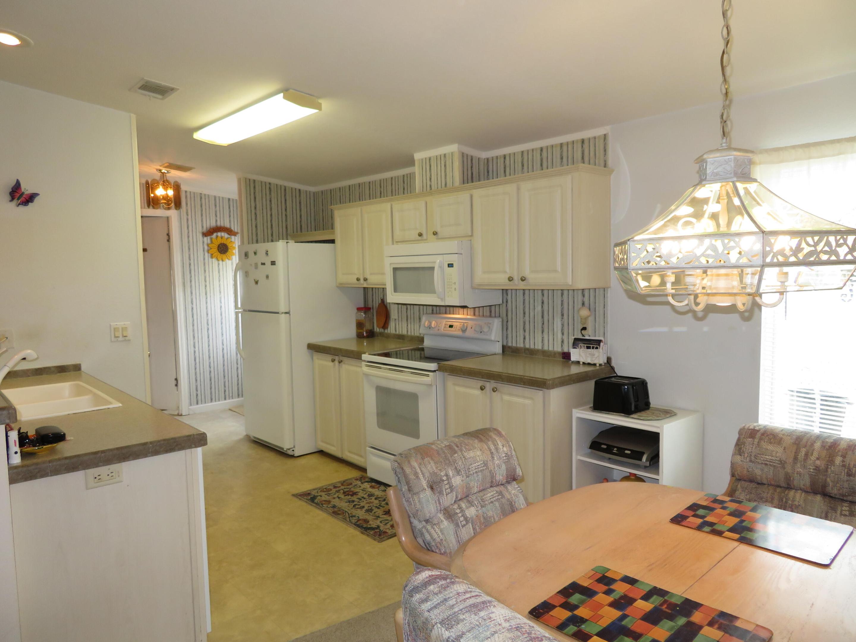 Tropical Isles - Residential