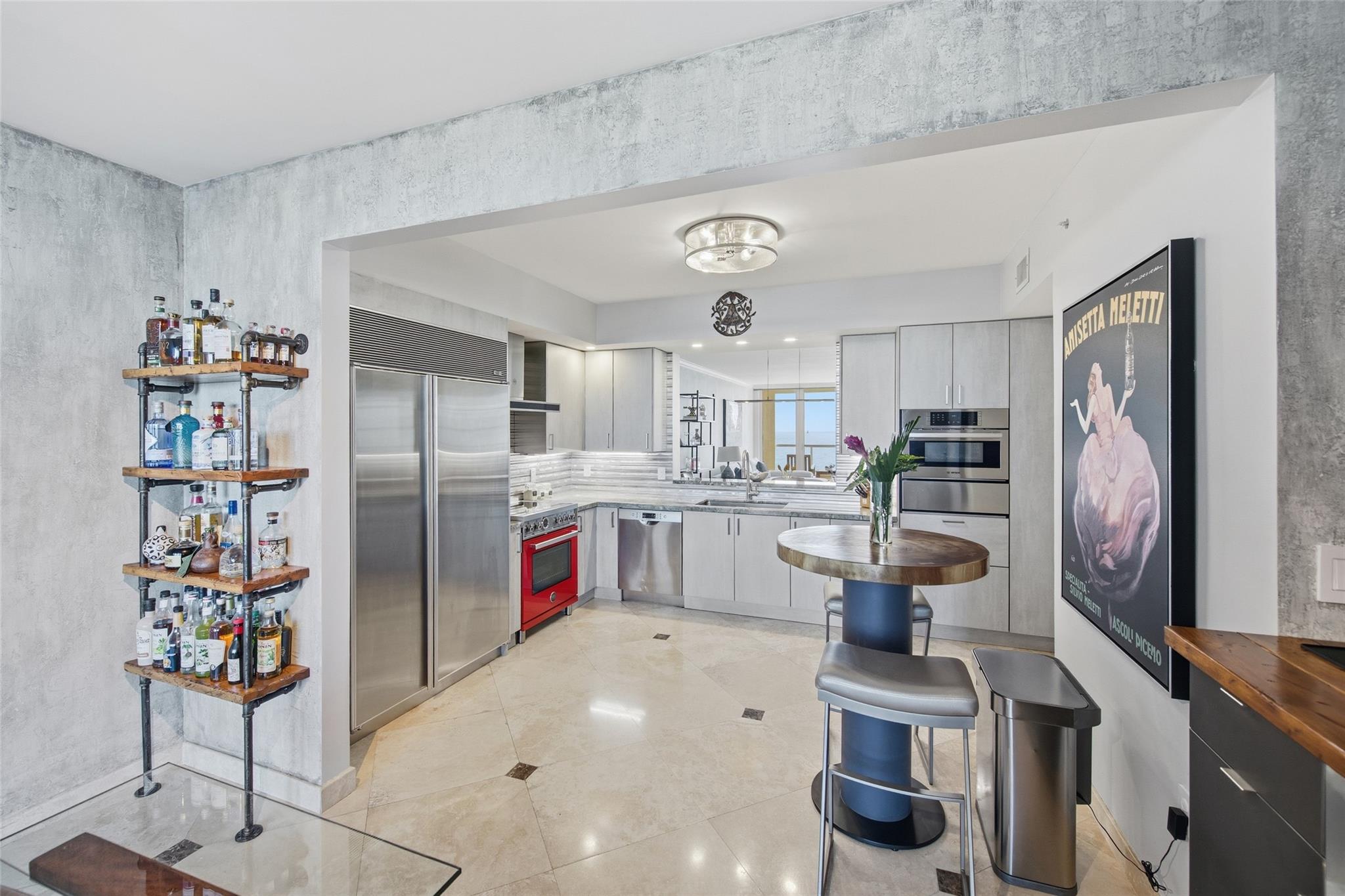 The Palms Tower Two Condo - Residential