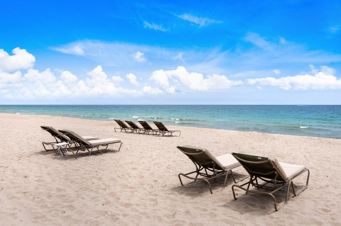 2110 N Ocean Boulevard 9D