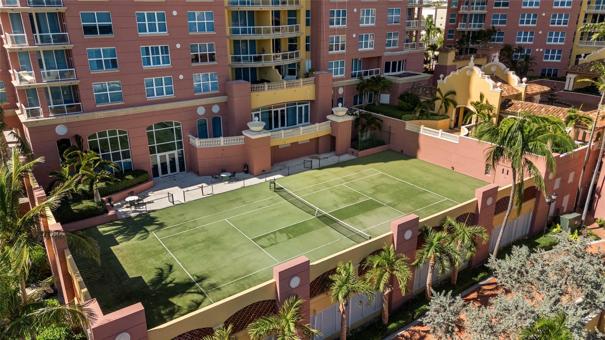 The Palms Tower Two Condo - Residential
