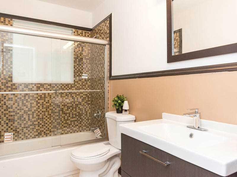 GREYKNOLL ESTATES - Residential Lease