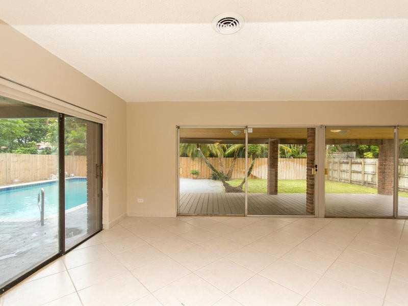 GREYKNOLL ESTATES - Residential Lease