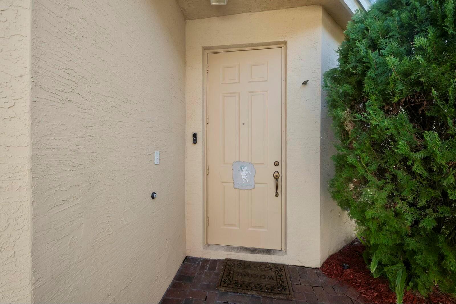 LAKEFOREST POINTE - Residential