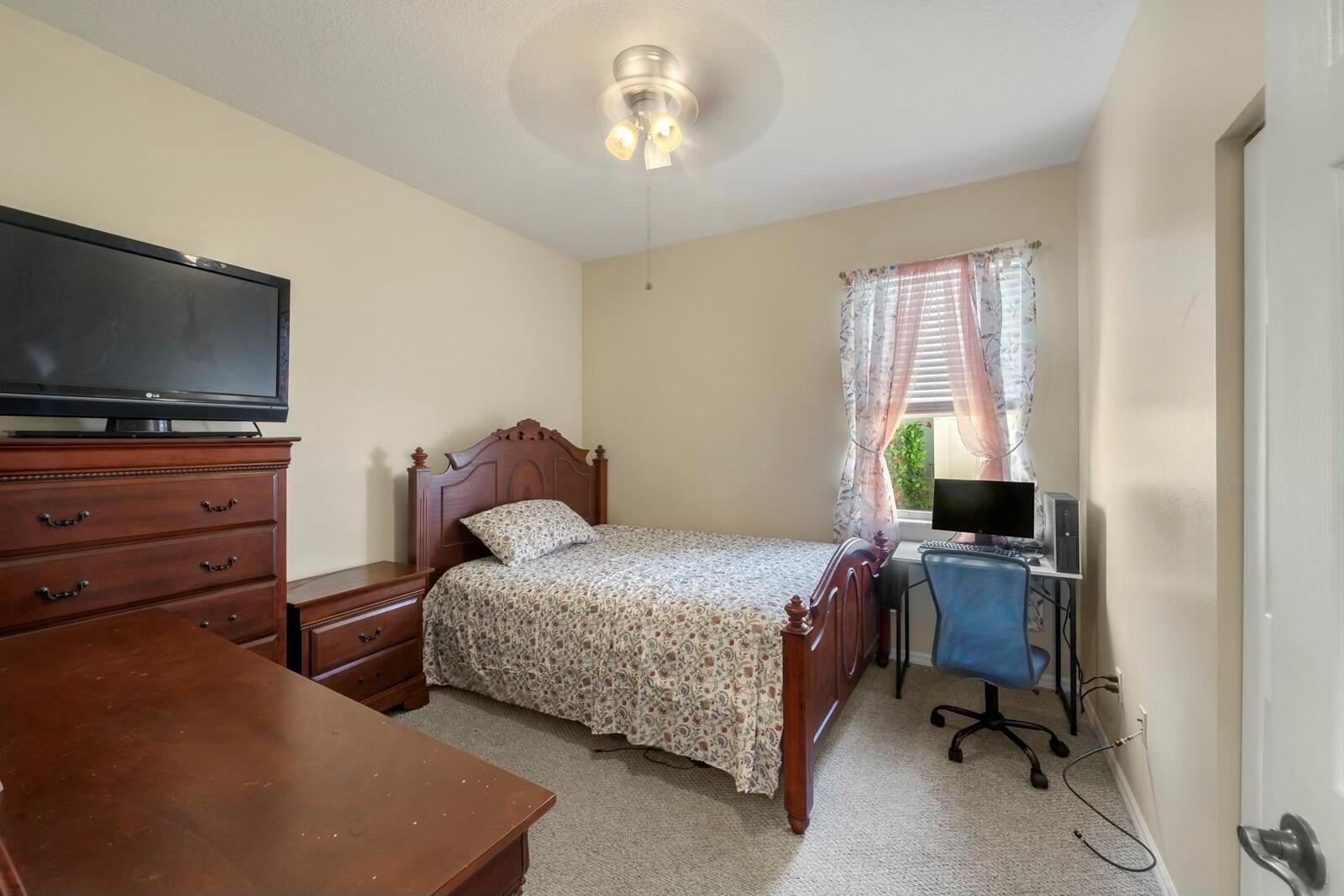 LAKEFOREST POINTE - Residential