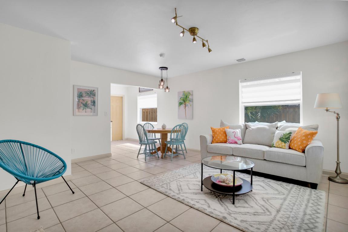 1840 SW 24th Street 1-2