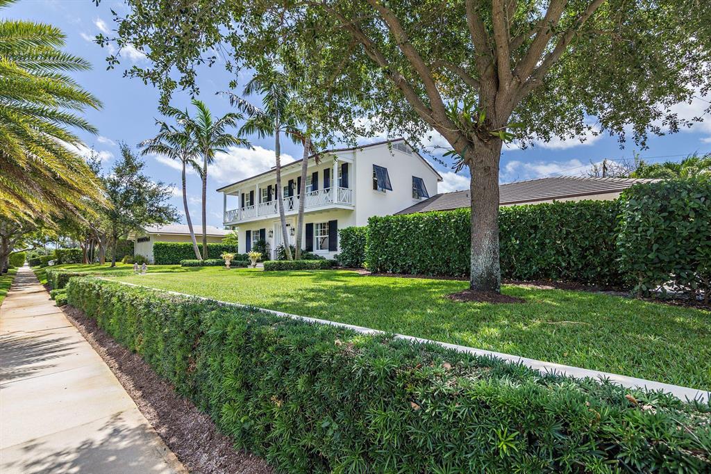 BEACH SHORES - Residential