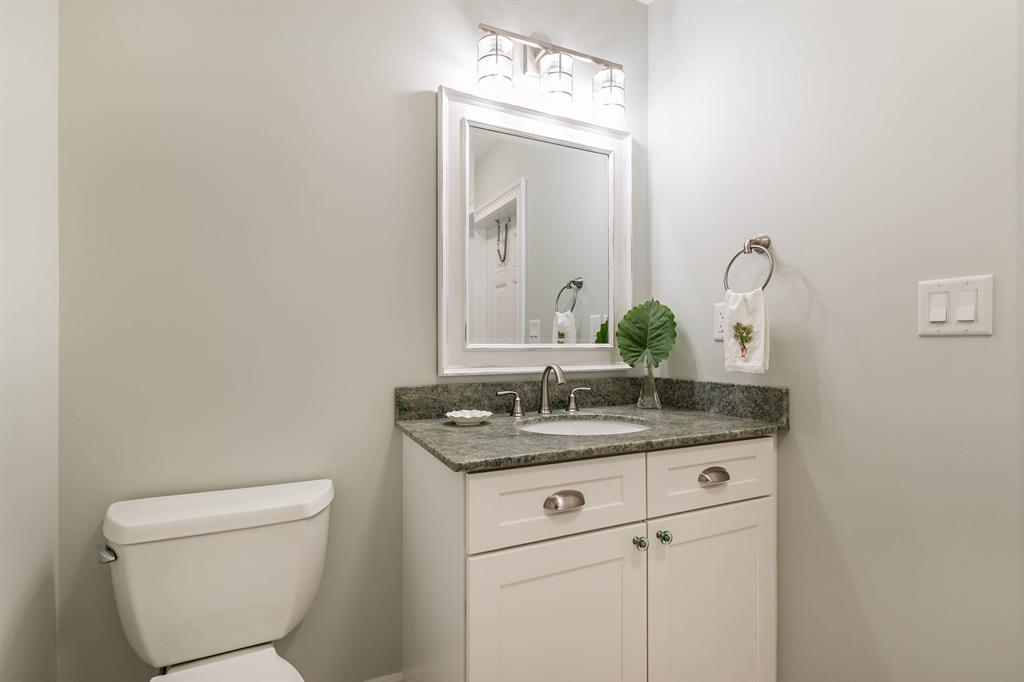 BEACH SHORES - Residential