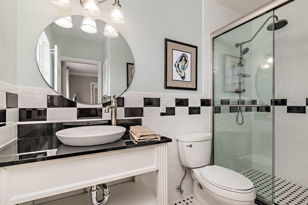 BEACH SHORES - Residential