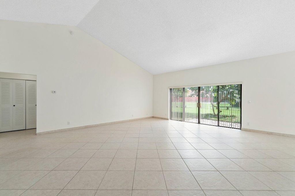 Photo of 9398 Laurel Green Drive, Boynton Beach, FL 33437 (MLS # F10521239)