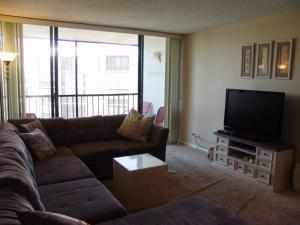 BOCA BAYOU CONDO - Residential Lease