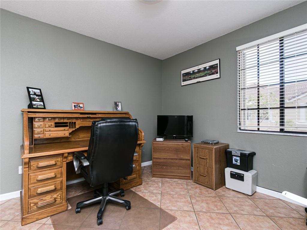 Mariposa Pointe - Residential