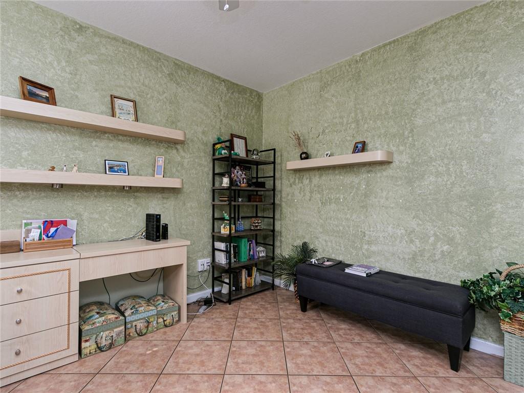 Mariposa Pointe - Residential