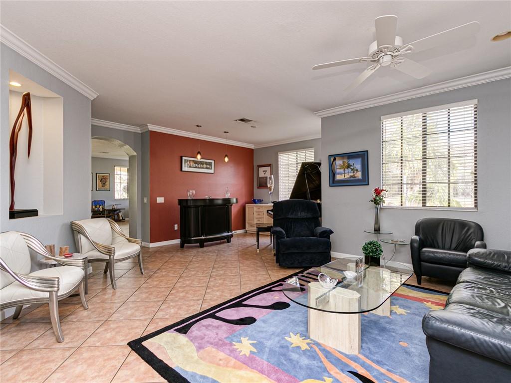 Mariposa Pointe - Residential