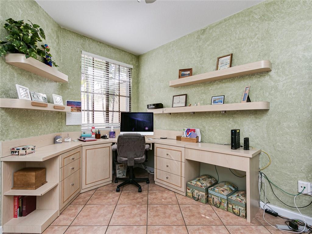 Mariposa Pointe - Residential