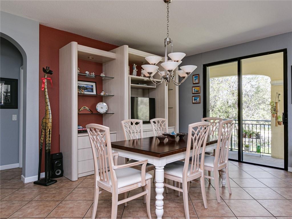 Mariposa Pointe - Residential