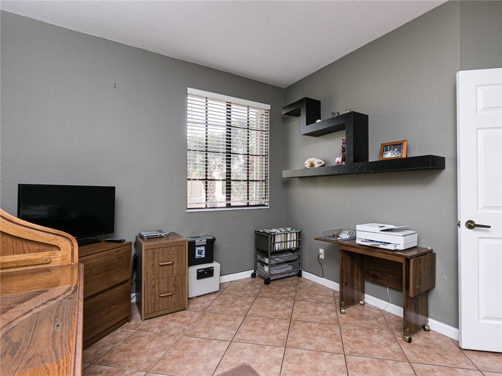 Mariposa Pointe - Residential