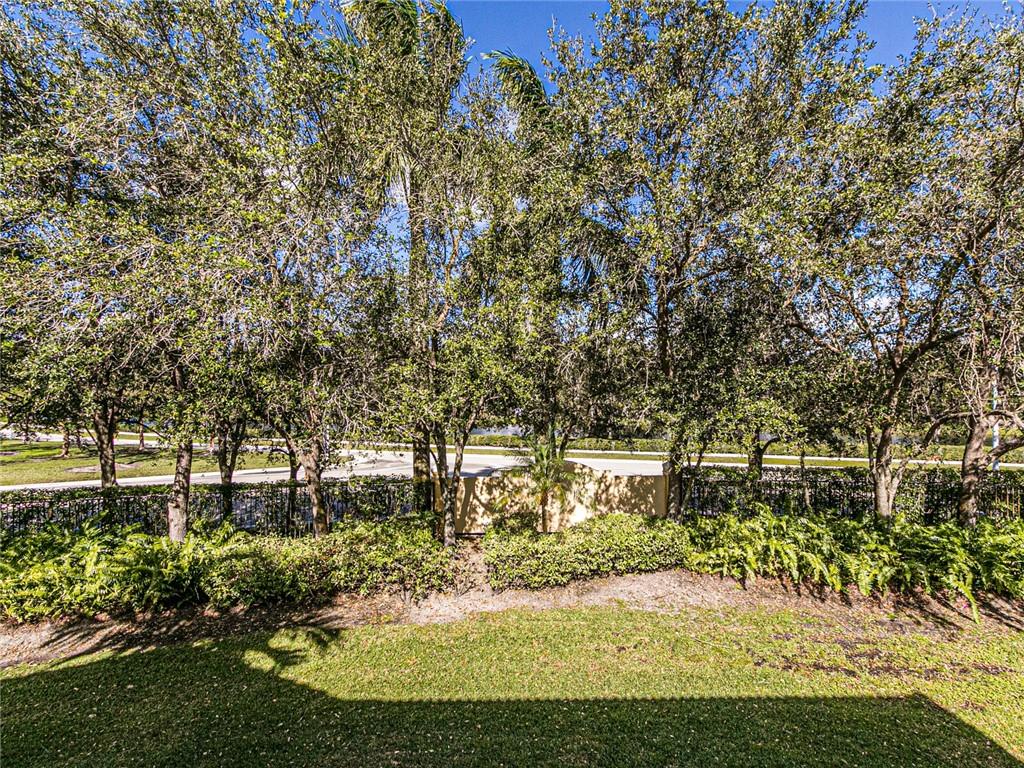 Mariposa Pointe - Residential