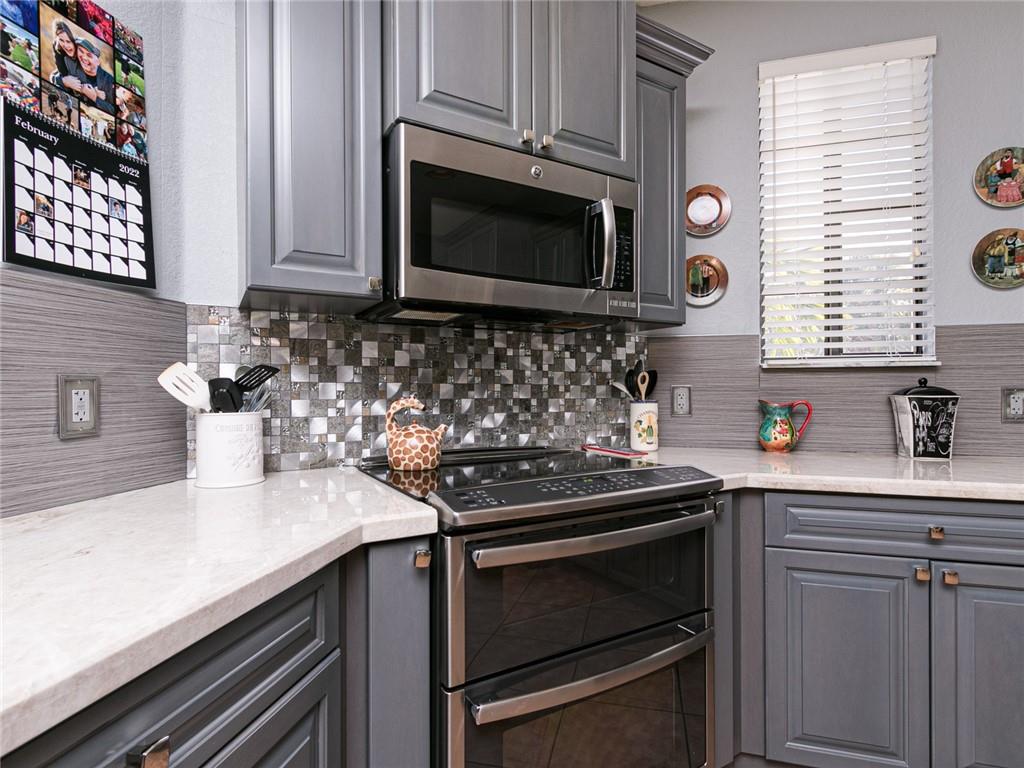 Mariposa Pointe - Residential