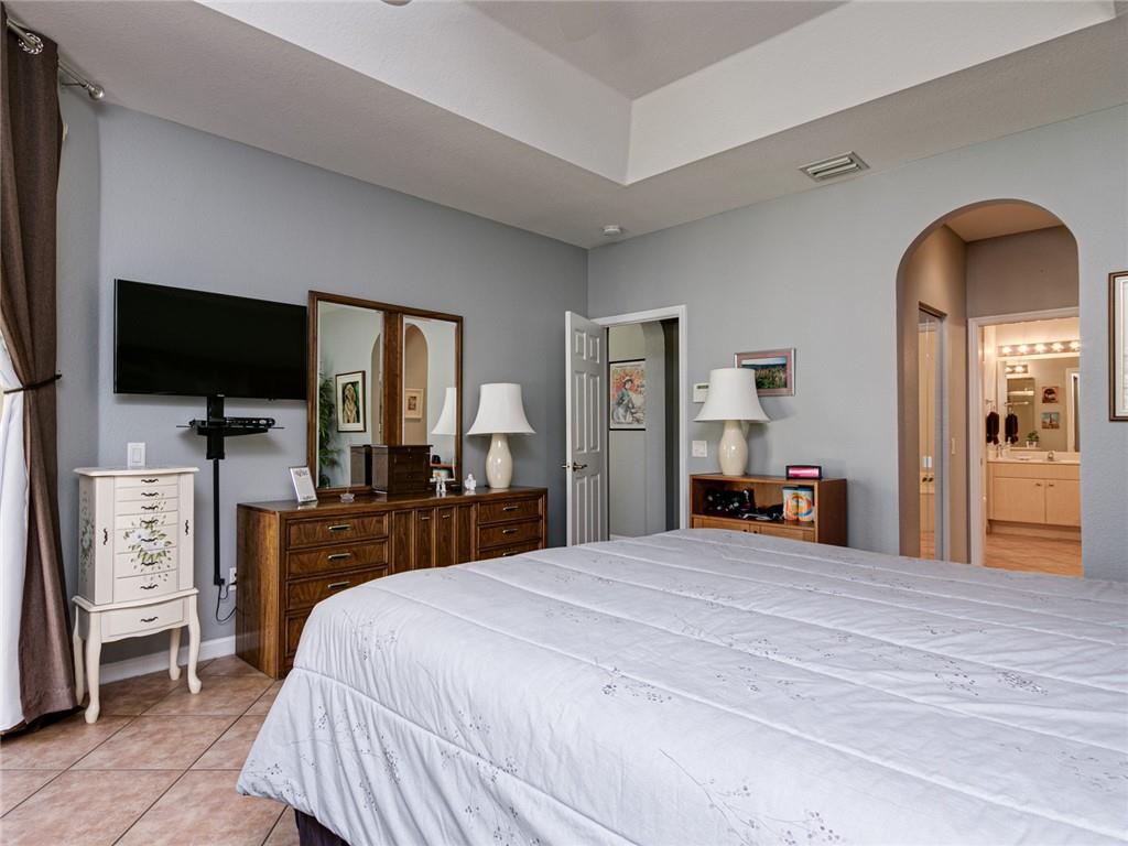 Mariposa Pointe - Residential