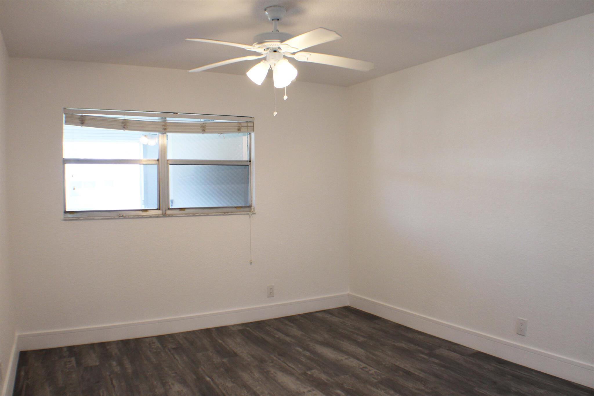 KINGS POINT BRITTANY COND - Residential Lease